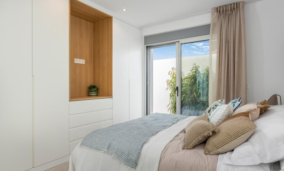 Obra nueva - villa -
