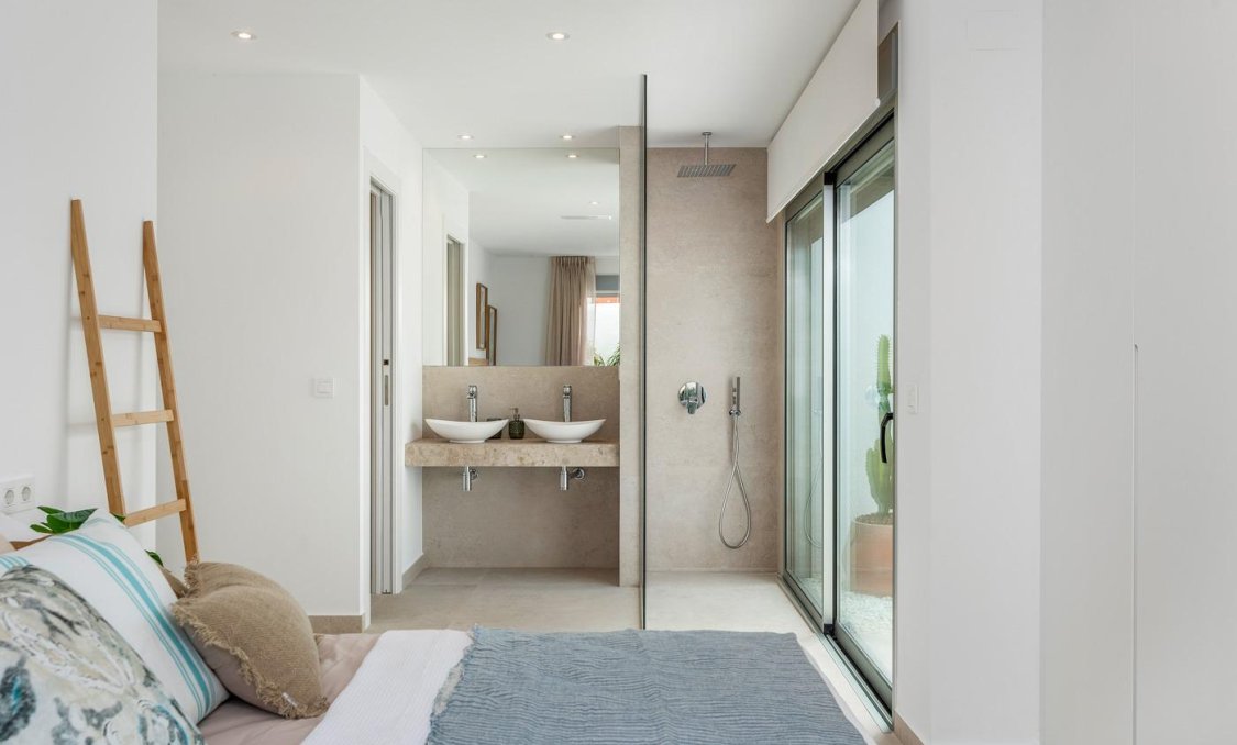 Obra nueva - villa -
