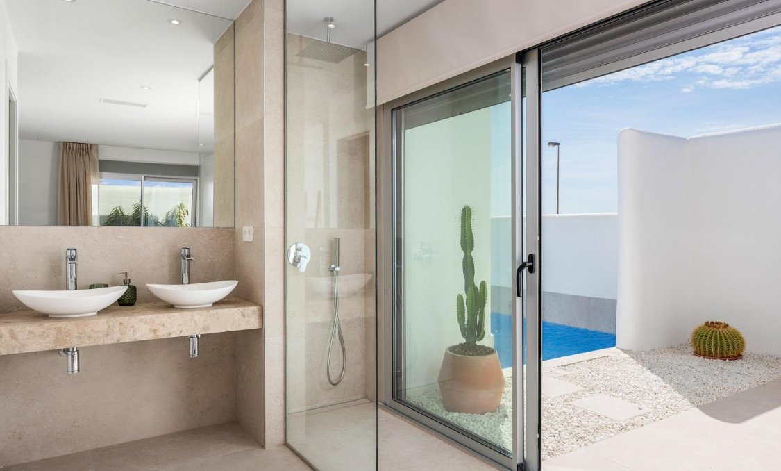 Obra nueva - villa -
