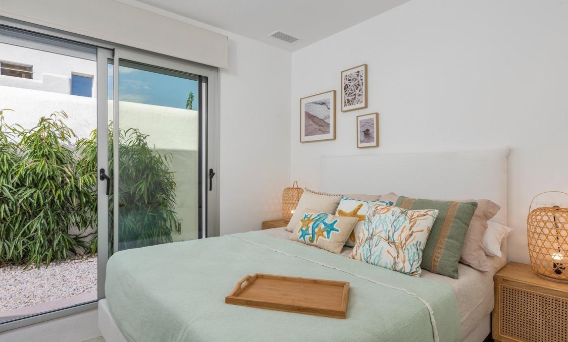 Obra nueva - villa -
