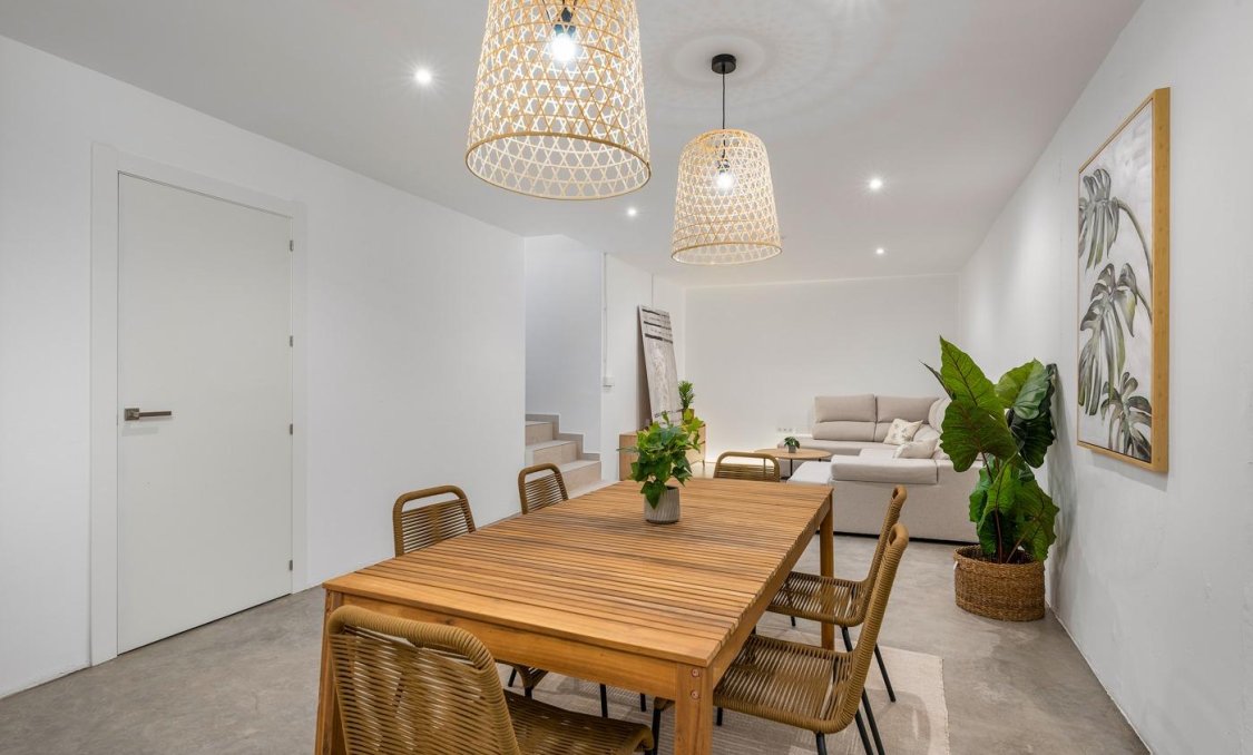 Obra nueva - villa -
