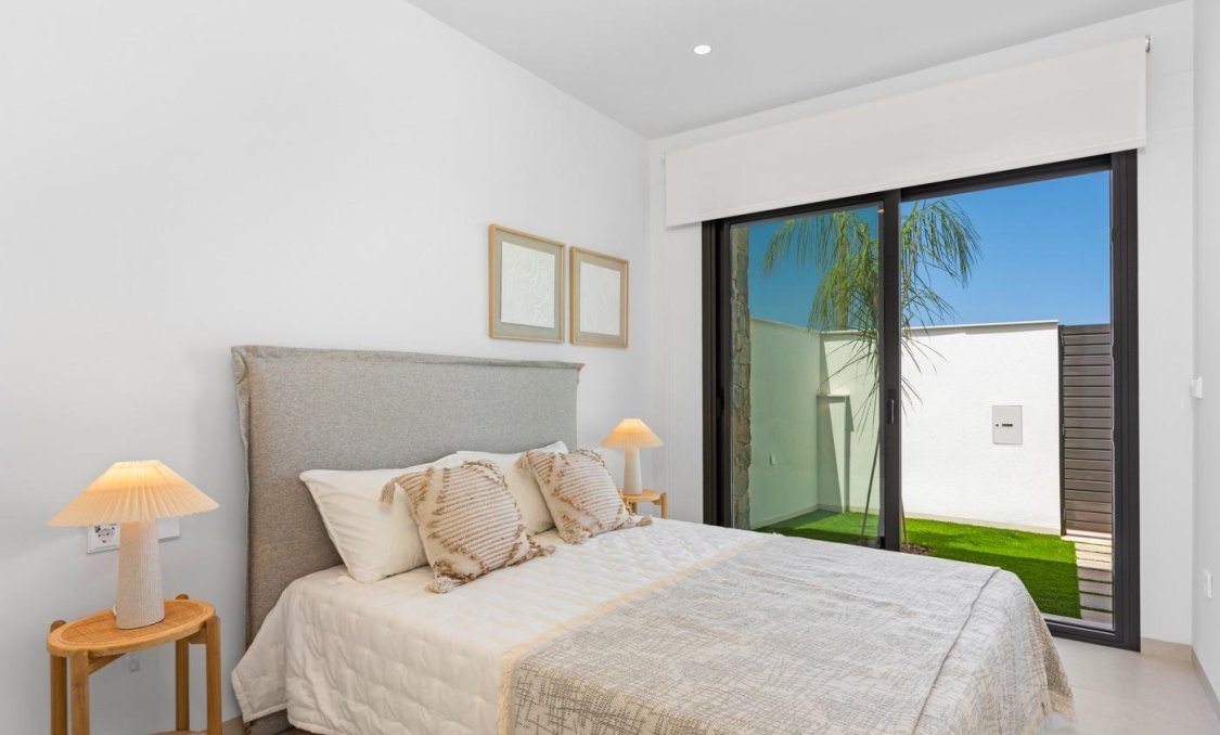 Nowy budynek - town house -
