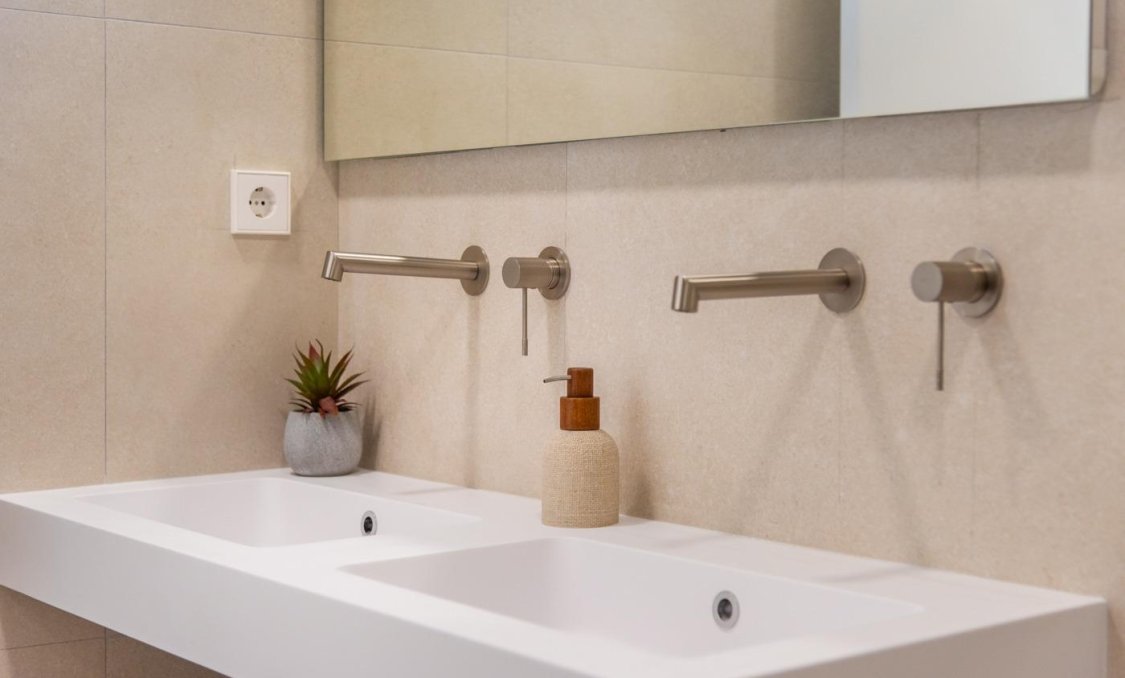 Nowy budynek - town house -
