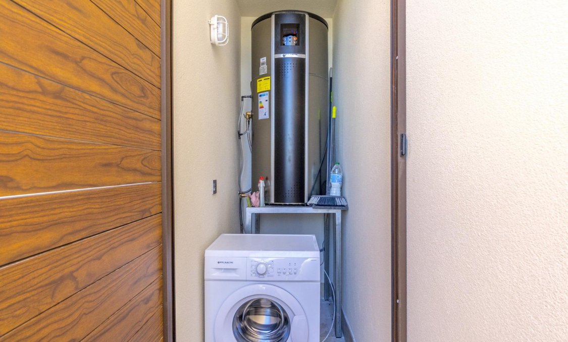 Nowy budynek - villa -
