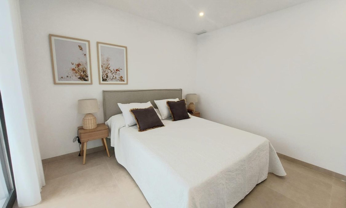 Obra nueva - villa -
