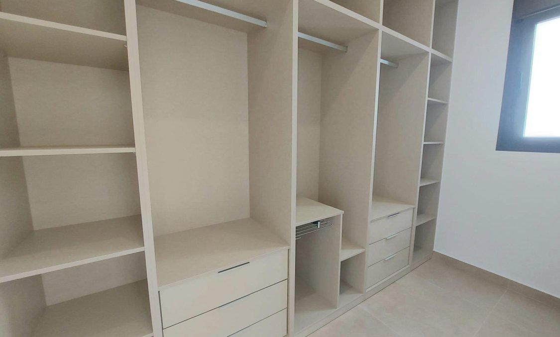 Obra nueva - villa -
