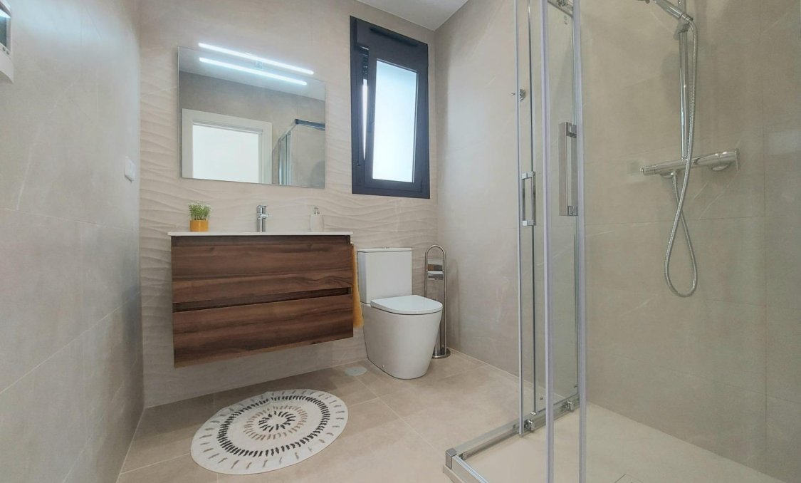 Obra nueva - villa -
